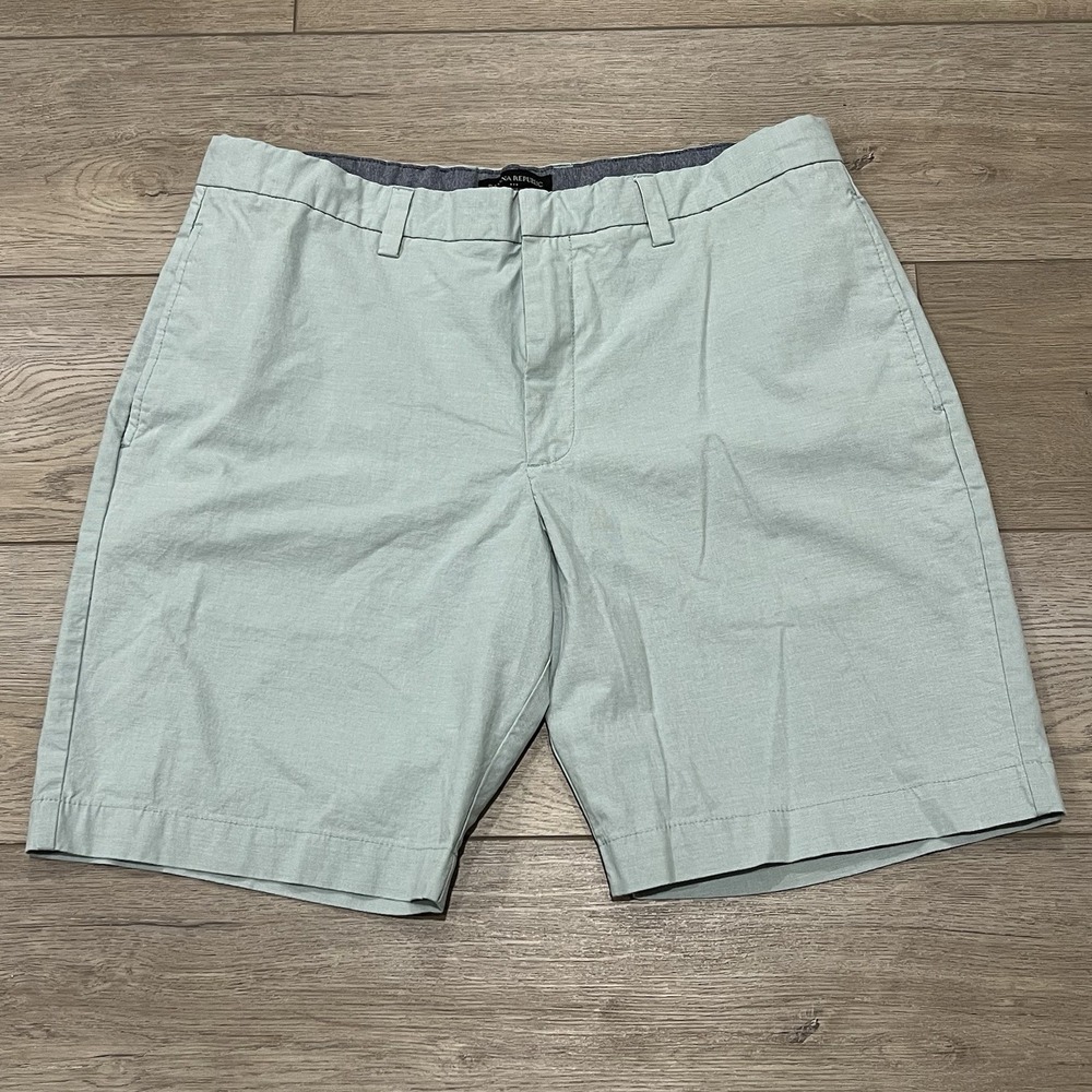 Banana Republic Aiden Shorts Teal Cotton Blend Flat Front Mens Size 35‎ x 9"